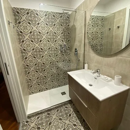 Araba Fenice - Centro * Bari