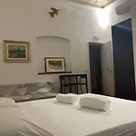 Araba Fenice - Centro * Bari